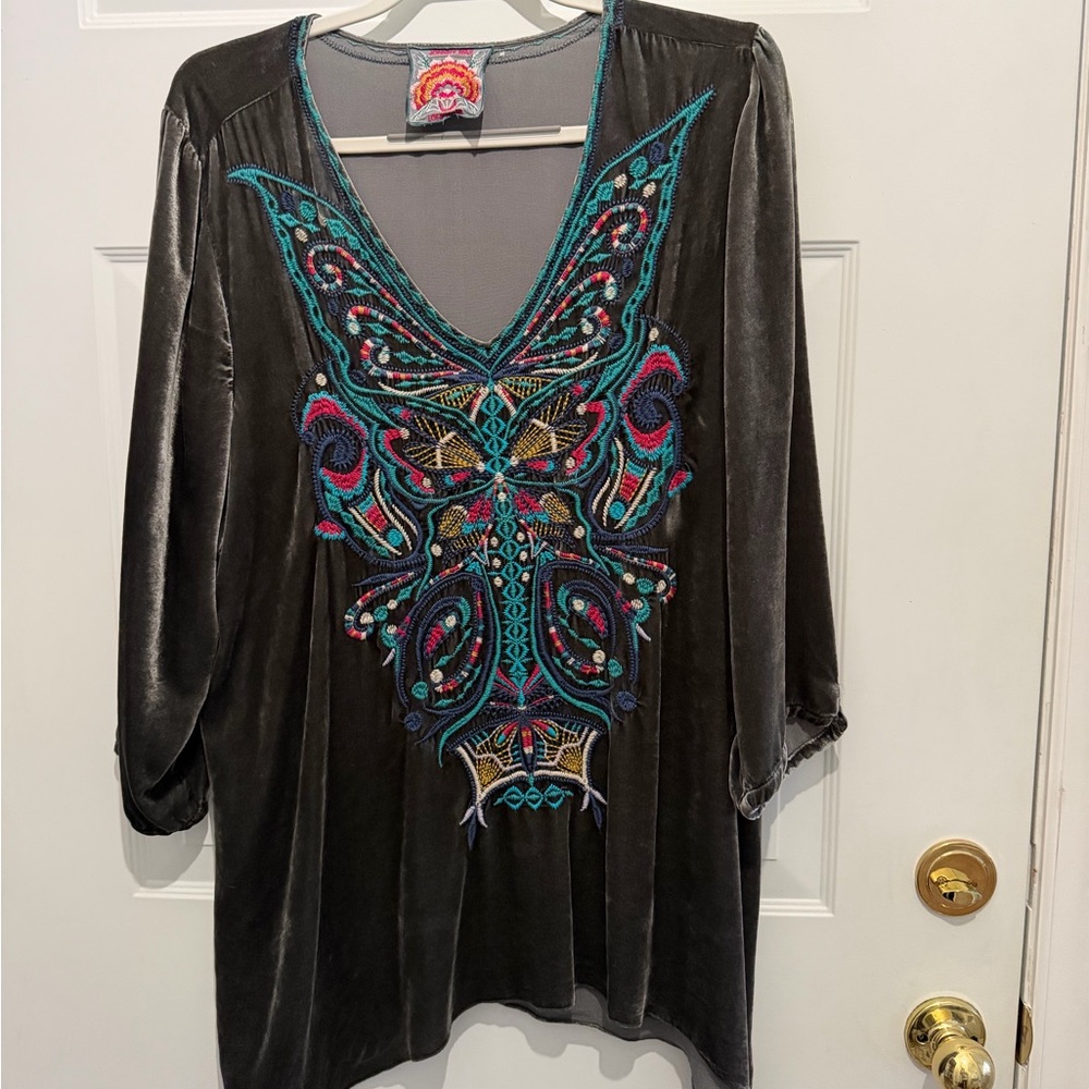 Johnny Was XL velvet embroidered top